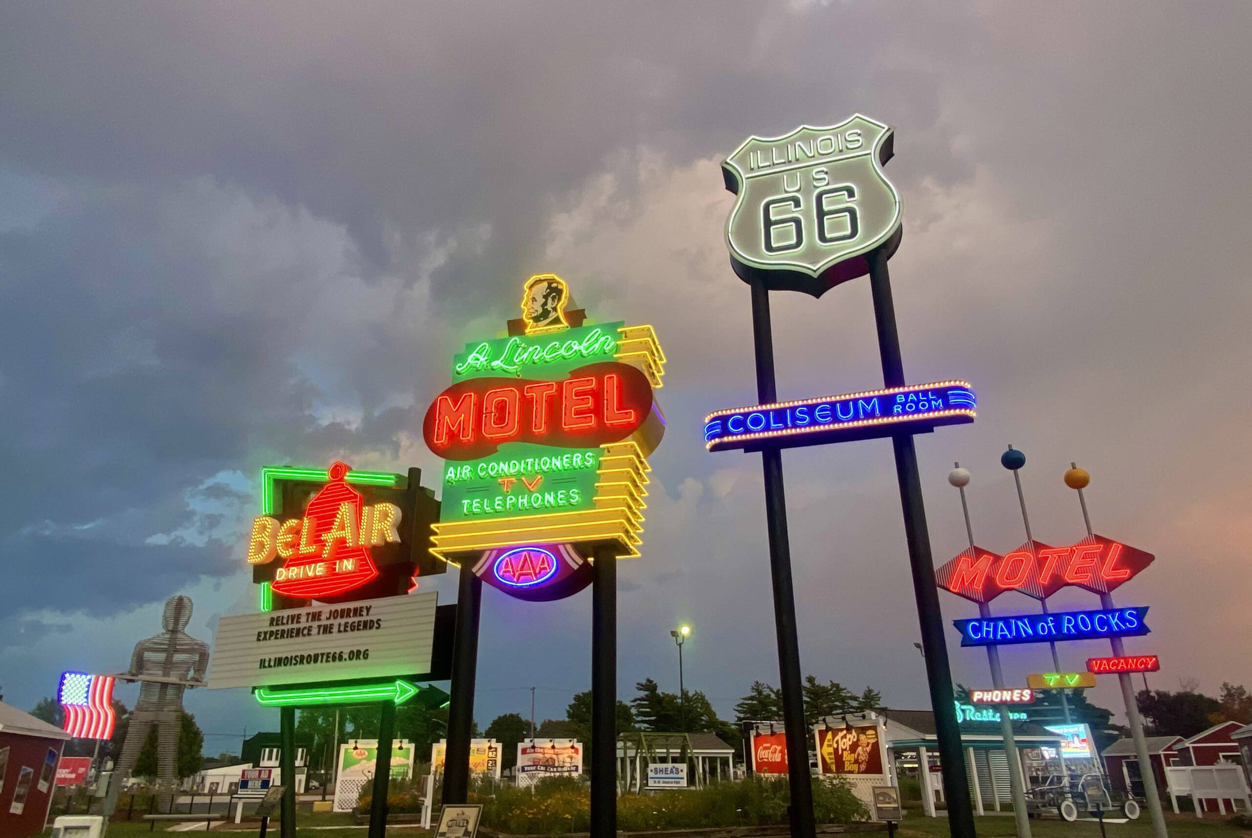 Route 66 Legends Neon Park, Springfield